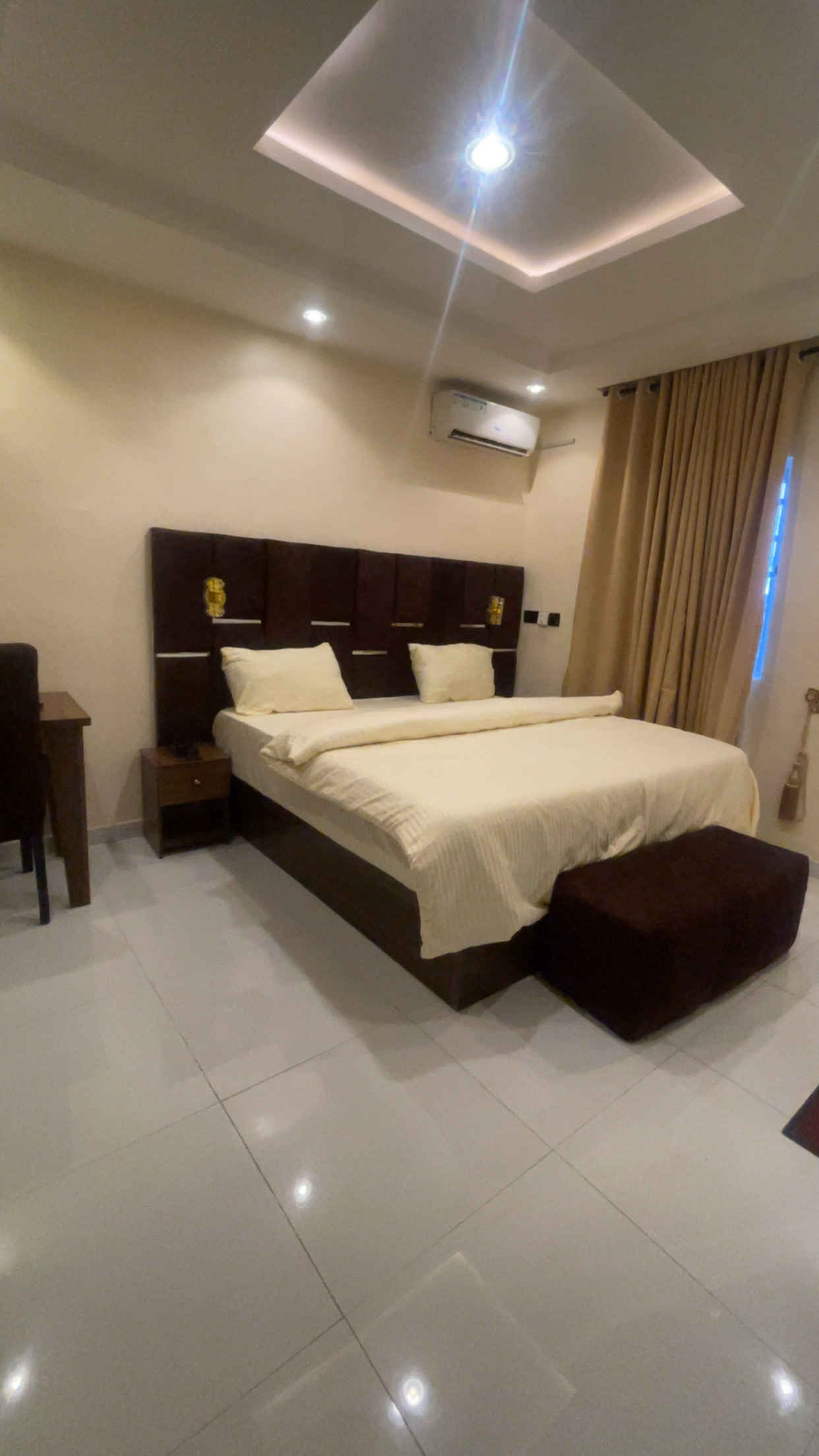 Chase Deluxe Room